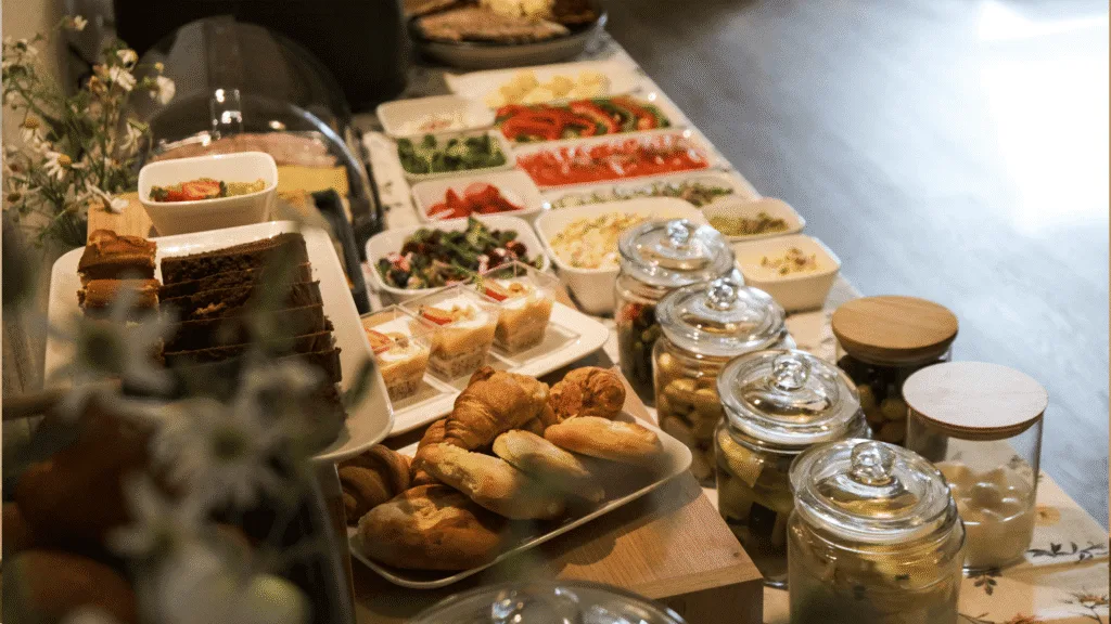 Bufet śniadaniowy - Gastronomia Krynica-Zdrój